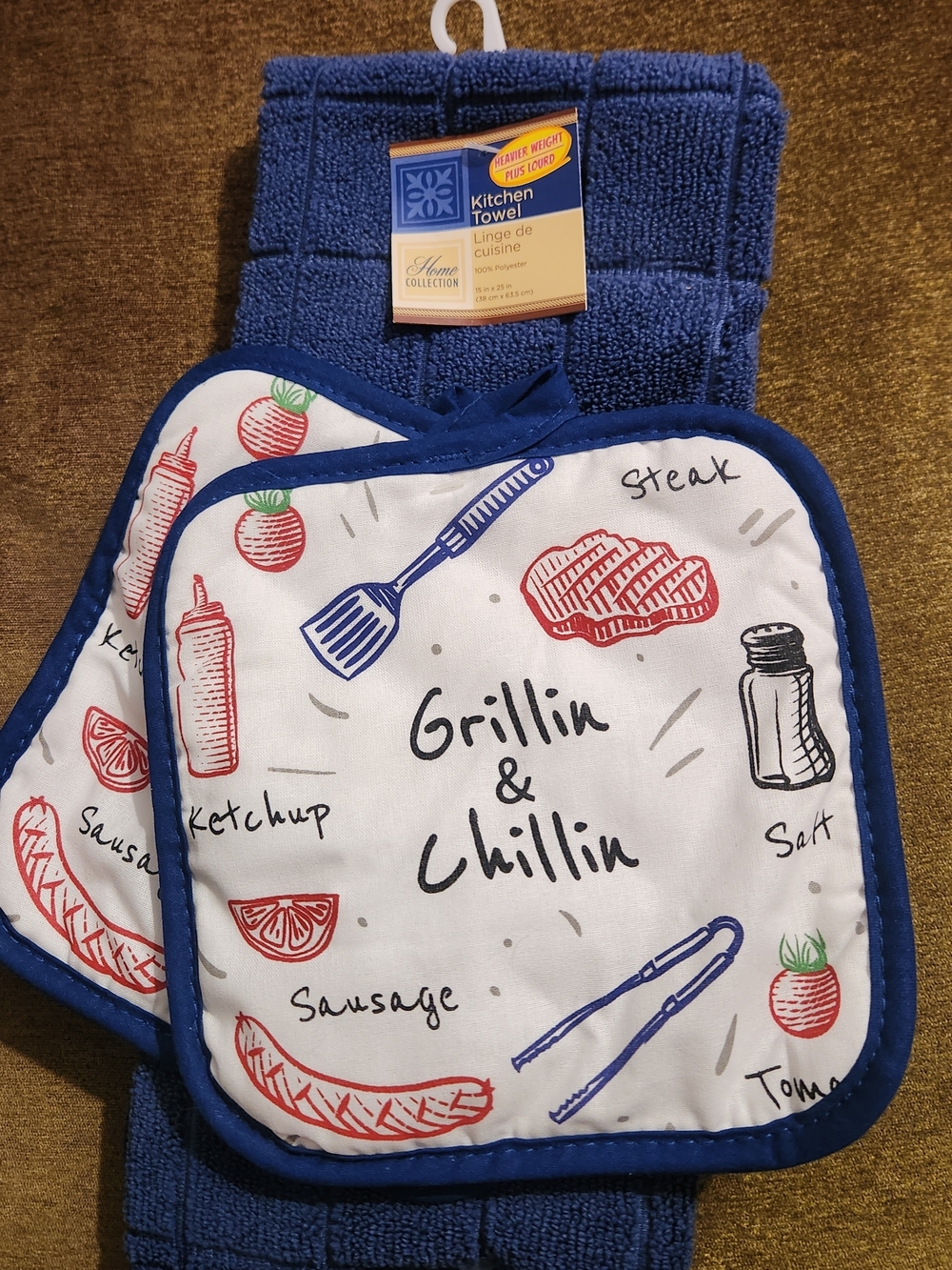 'Grillin & Chillin' Pot Holders & Towel Set